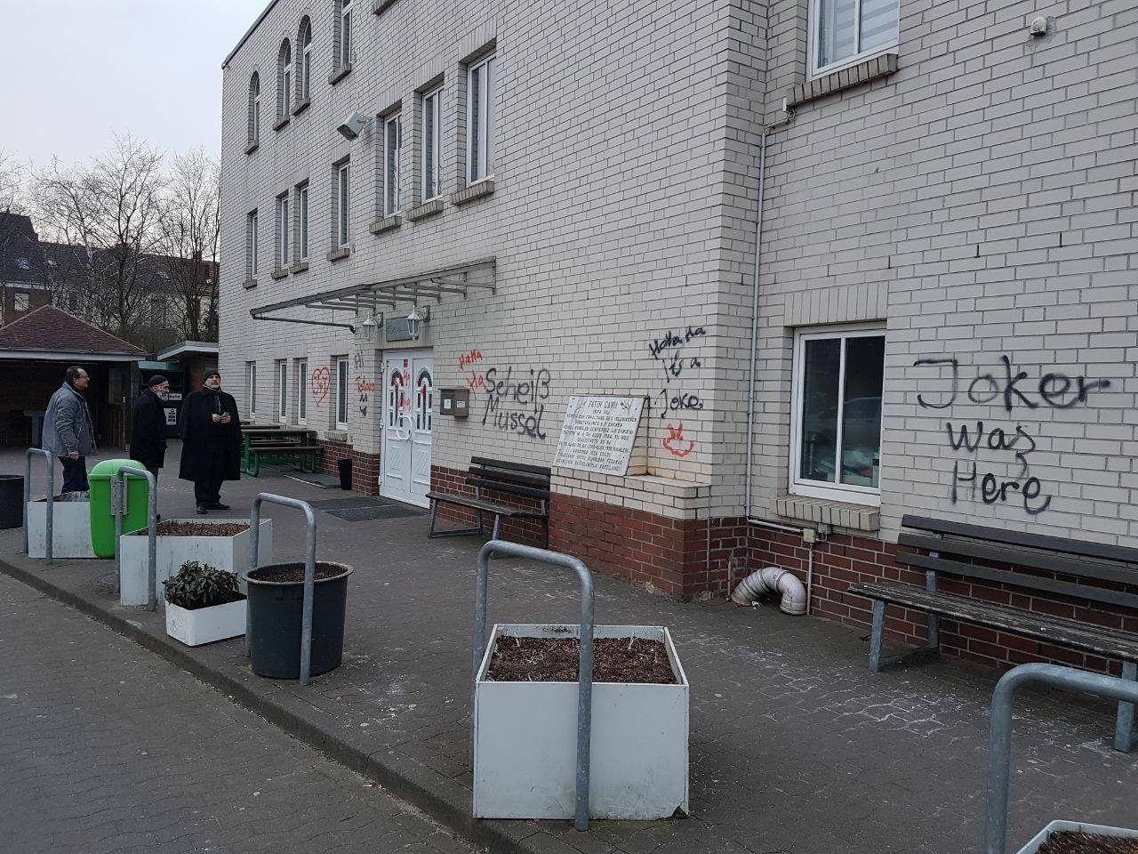 Farbanschlag auf Moschee in Bremen: Bürgermeister verurteilt Tat