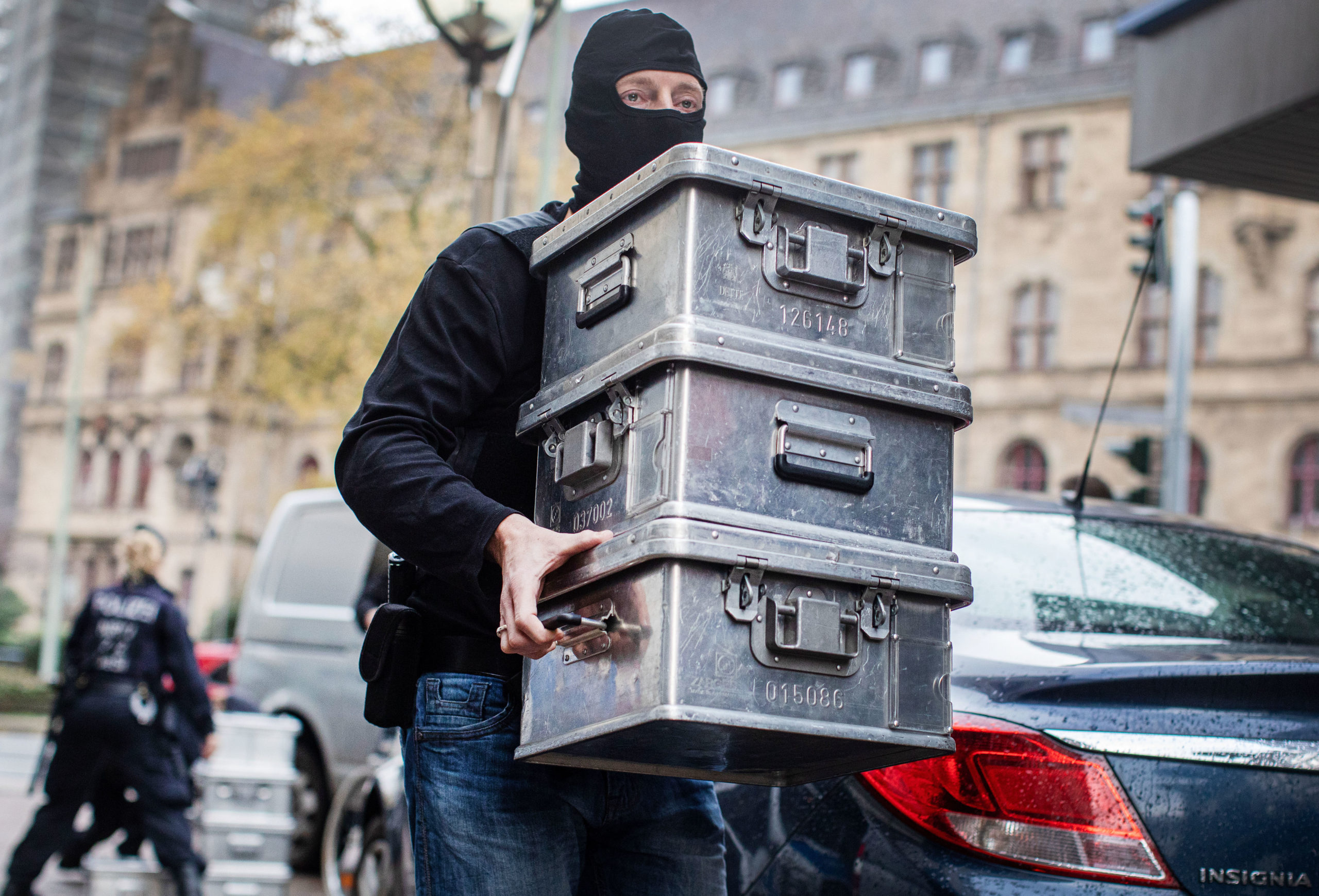 Wie PayPal, nur viel älter: Polizei geht gegen illegale Überweisungen in die Türkei vor