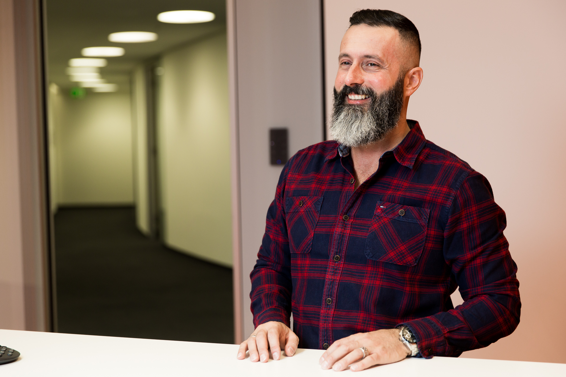 Seriengründer Coşkun Tuna: „Geld kann dir entrinnen, ein Netzwerk nicht“