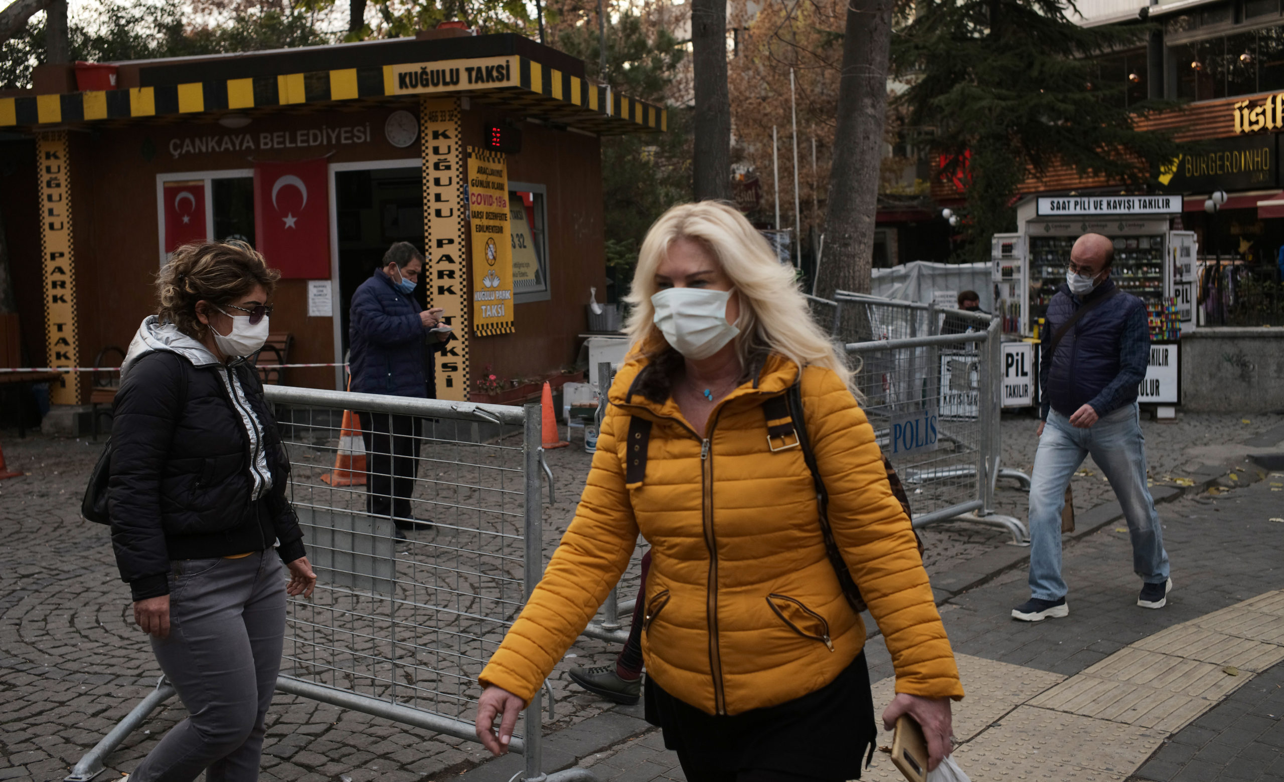 Covid-19: Türkei meldet erstmals mehr als 200 Todesfälle an einem Tag