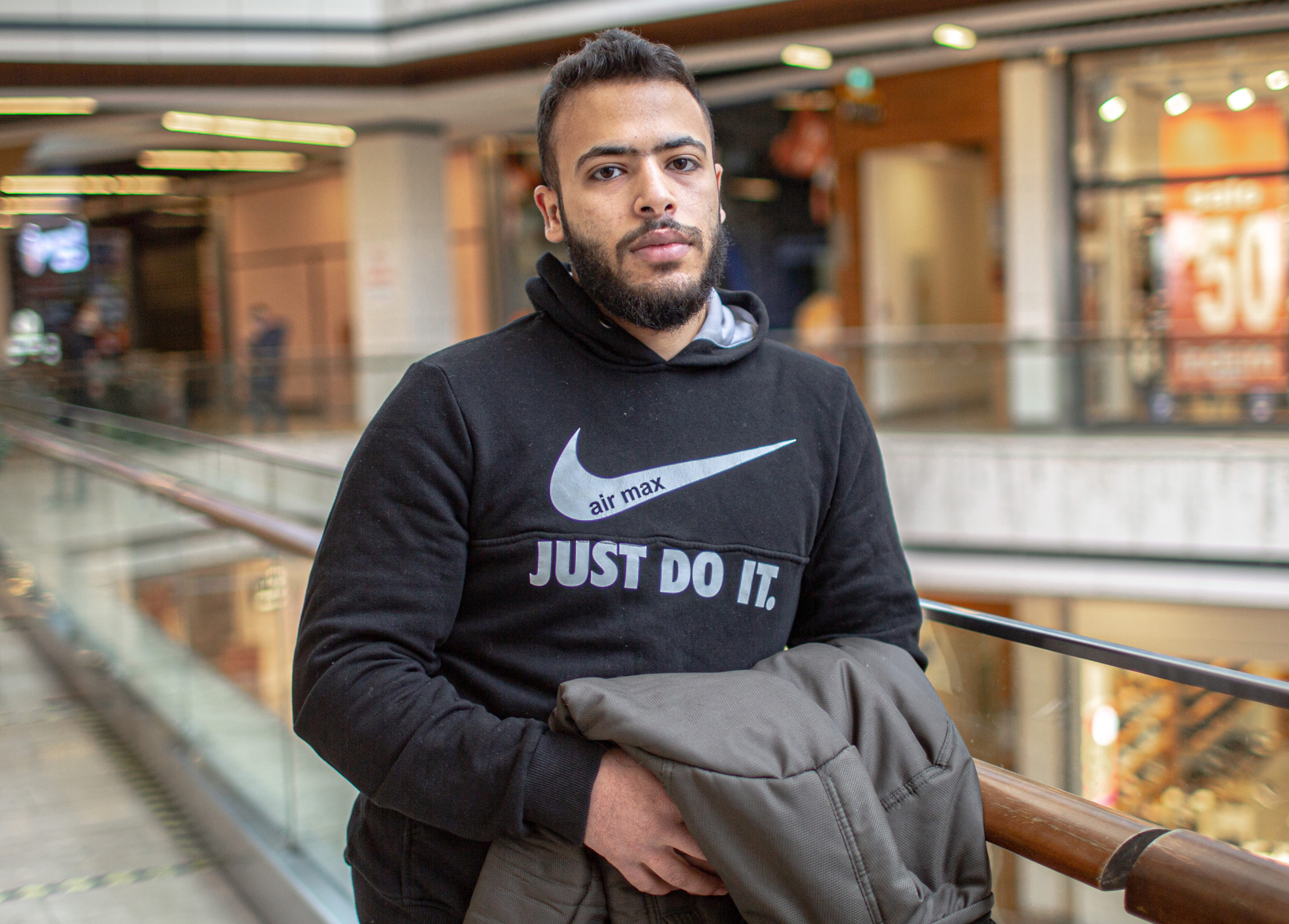 Schüsse an Europas Grenze: Ein Syrer kämpft um Gerechtigkeit