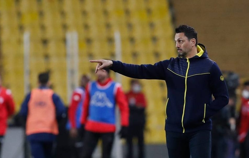 Süper Lig: Fenerbahçe feuert Trainer Erol Bulut
