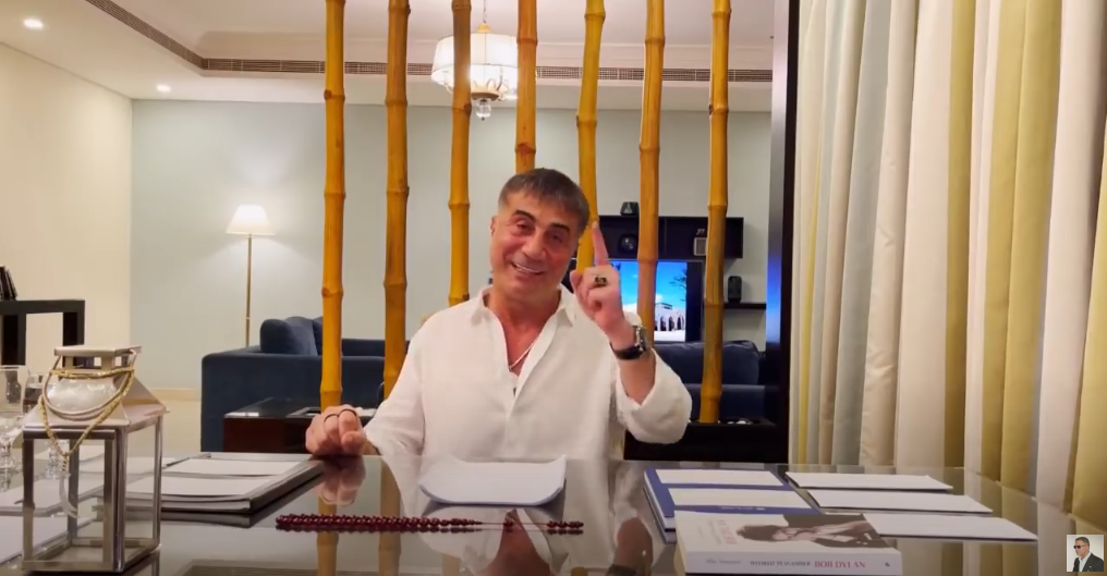 Enthüllungsvideos von Peker: Jetzt geht es um die ungeklärten Morde der 90er