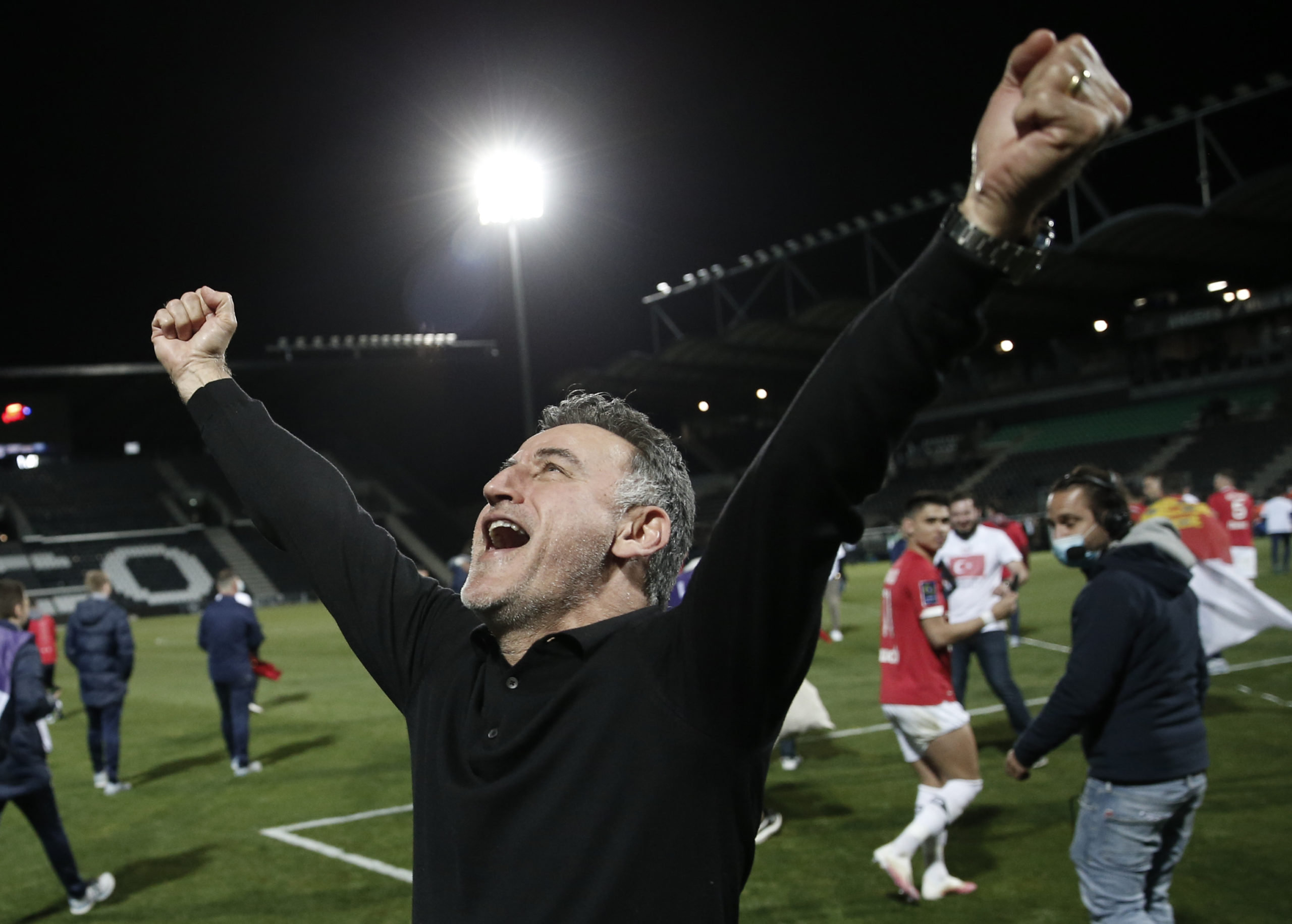 Wird Ex-BVB-Coach neuer Trainer von Burak und Co.?