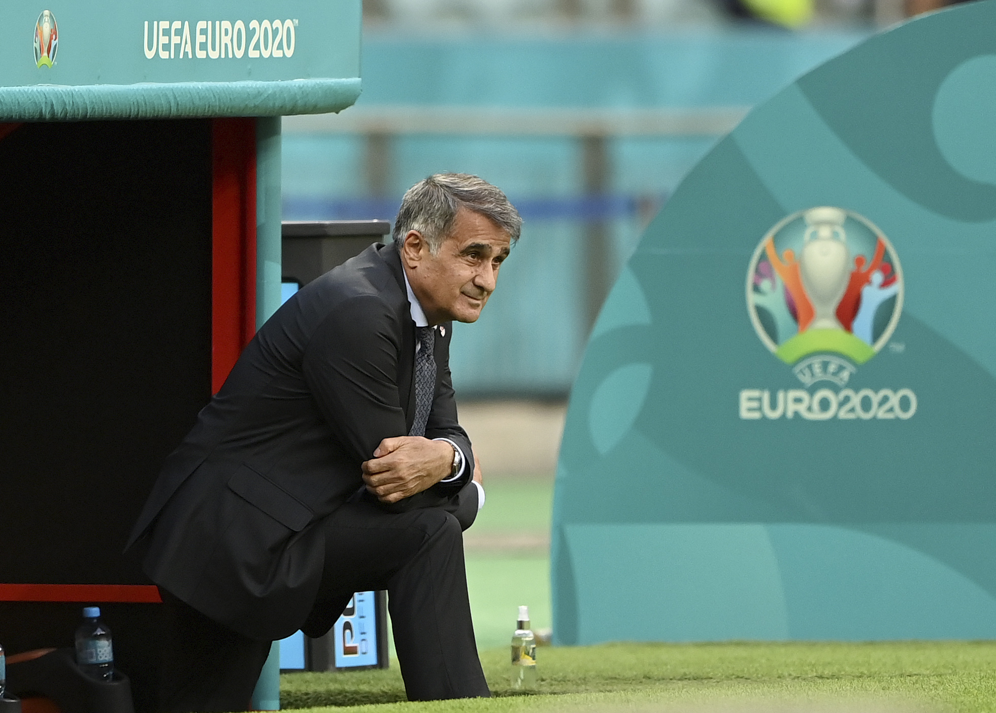 Güneş kritisiert türkische Spieler, will aber weitermachen