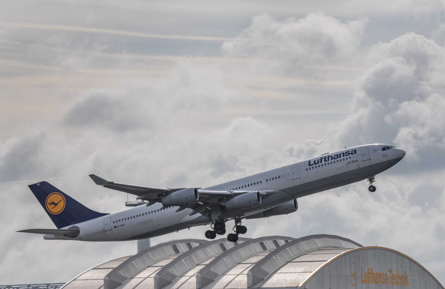Pakt für saubereren Luftverkehr: Türkei dabei, Deutschland zögerlich