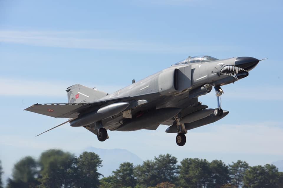 Luftschläge der Türkei auf Ziele in Nordsyrien und Irak dauern an