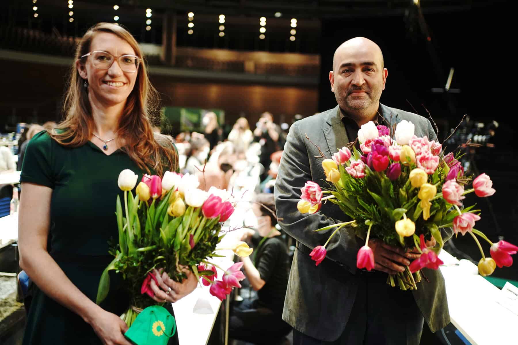 Neue Grüne Parteispitze: Wer ist Nouripour – und will er tatsächlich die Scharia einführen?
