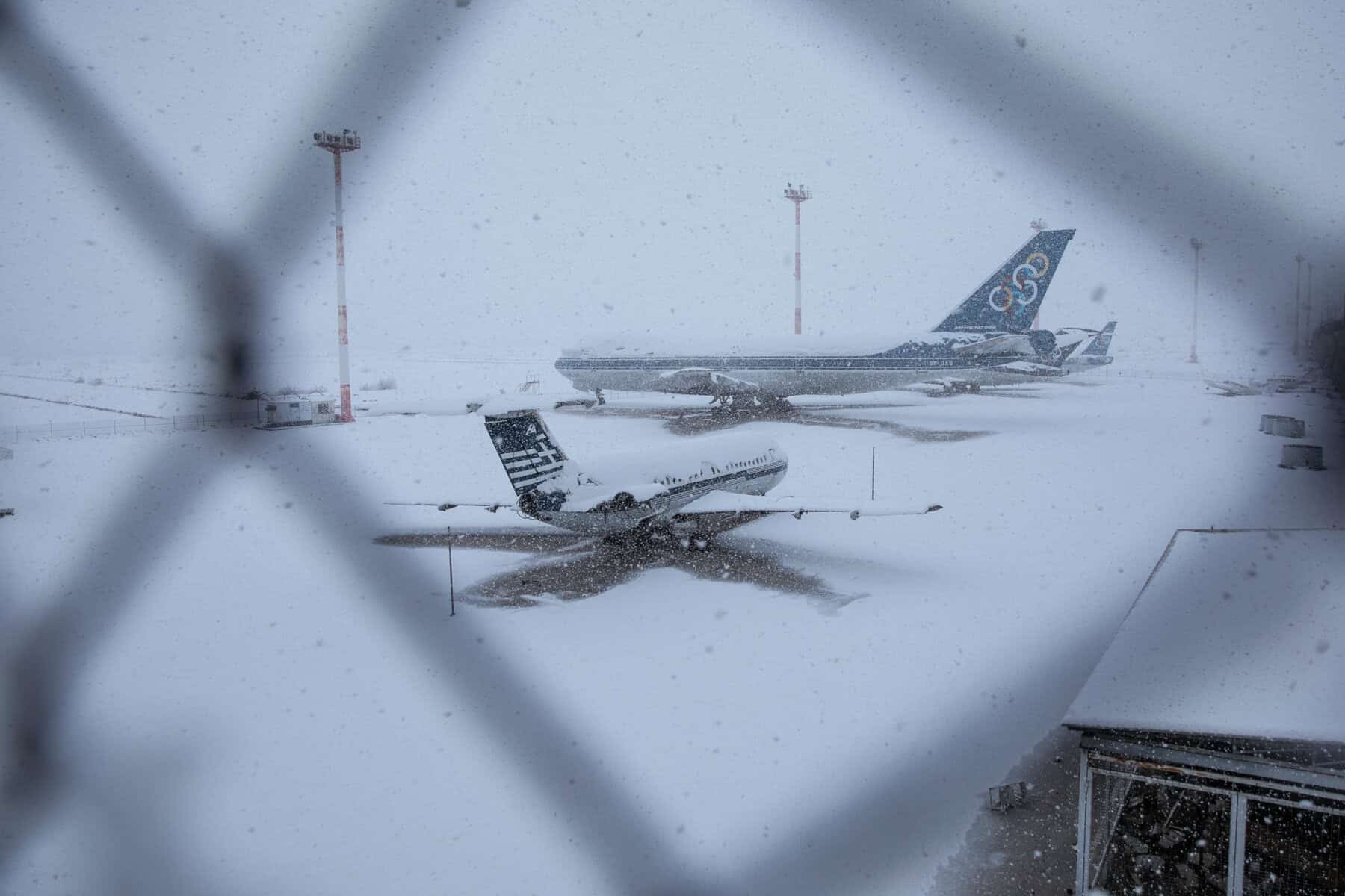 Flughafen Istanbul nimmt Betrieb teilweise wieder auf