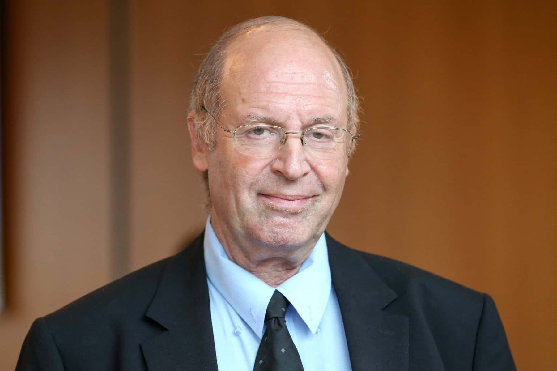 Israelischer Srebrenica-Leugner bekommt doch kein Bundesverdienstkreuz