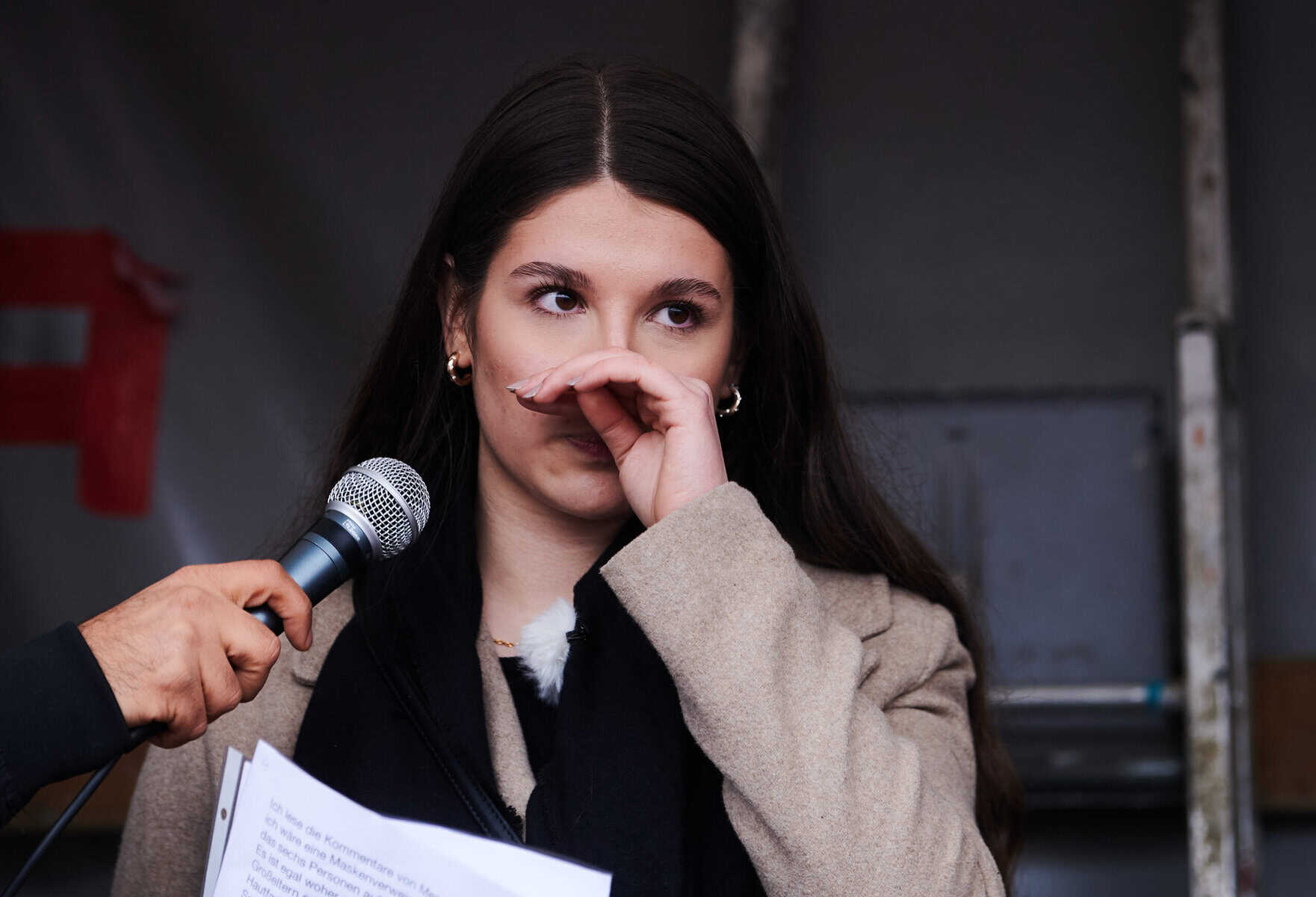 Rassistischer Angriff auf Dilan in Berlin: Polizei ermittelt alle Täter