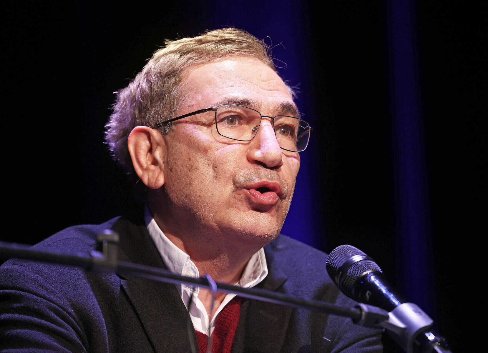 Pamuk in Köln: Hat er Corona „heraufbeschworen“?