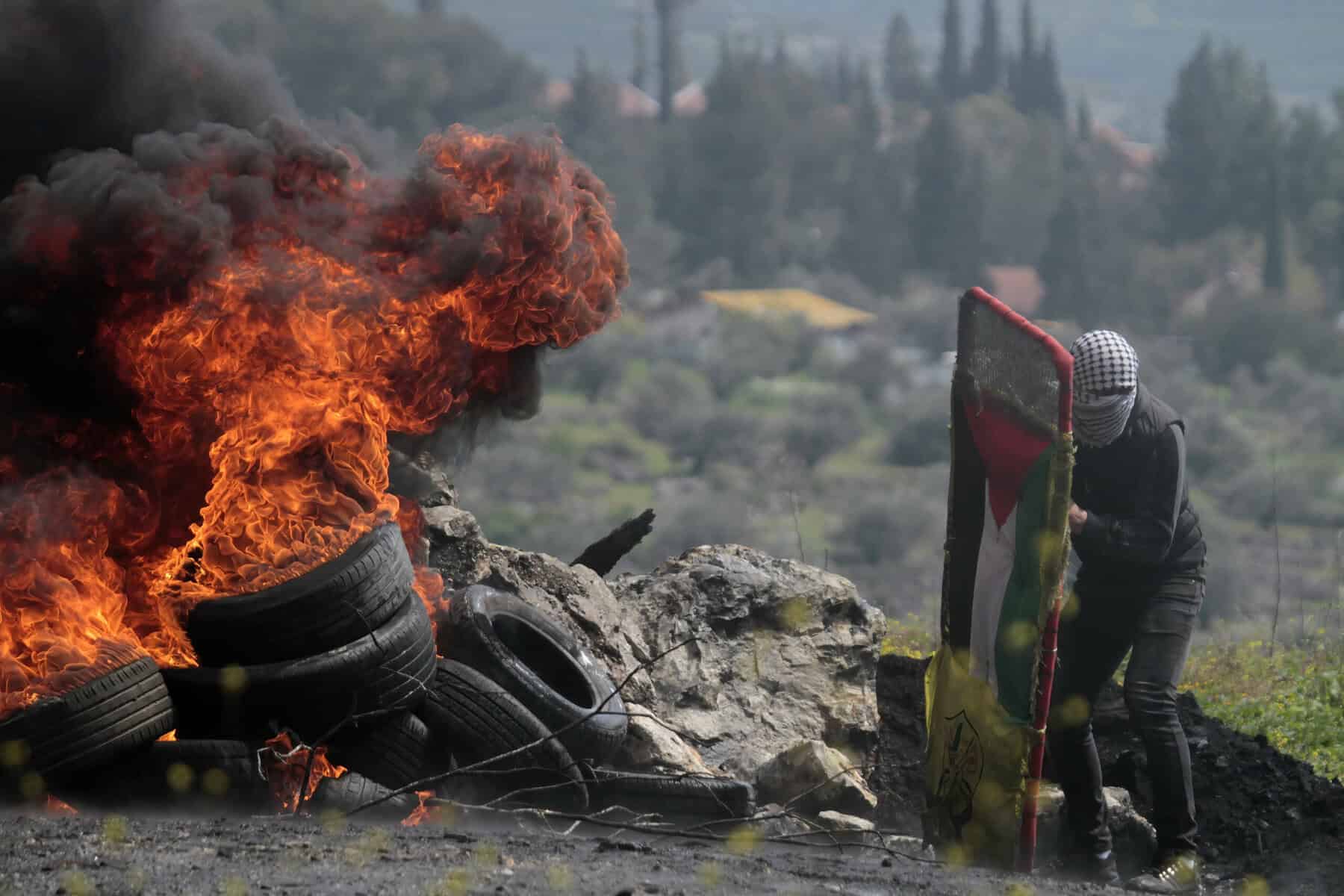 Mehrere Palästinenser attackieren Josefsgrab in Nablus