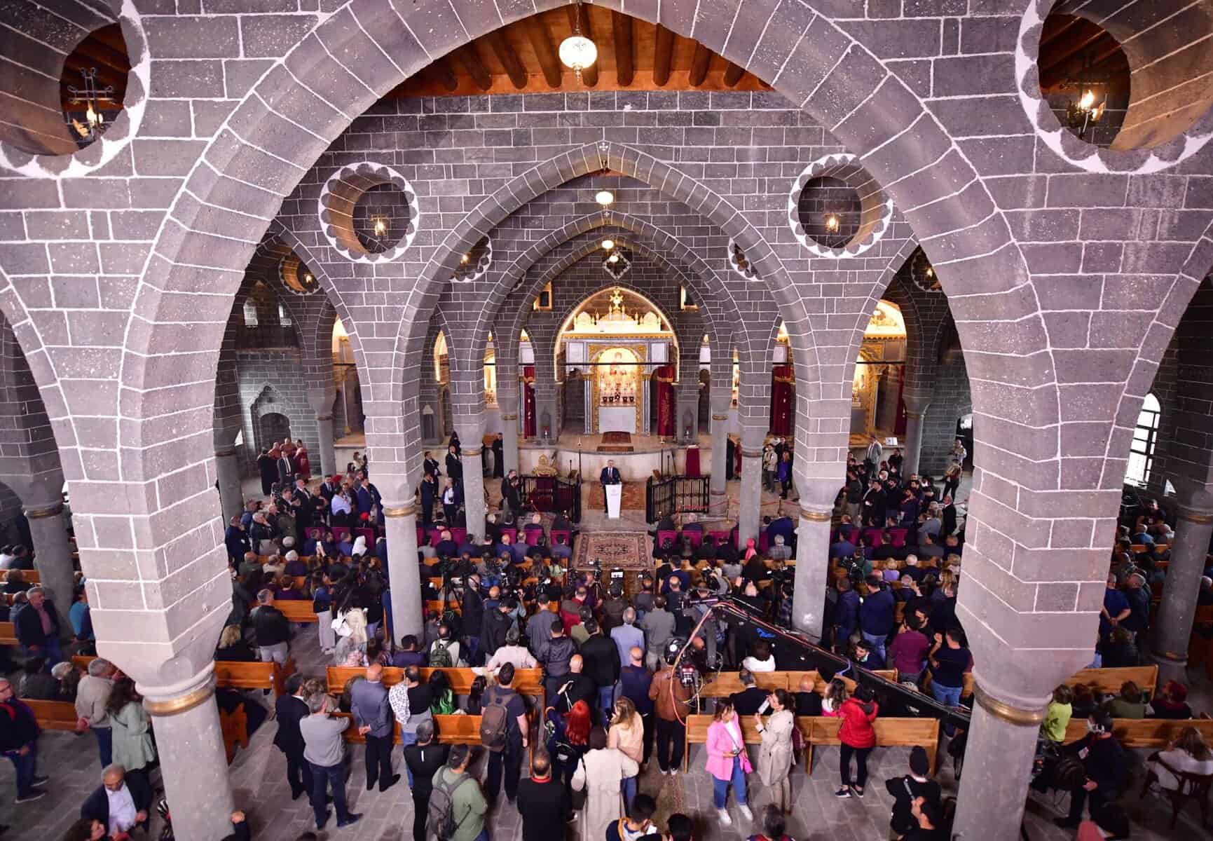 Diyarbakır: Größte armenische Kirche im Nahen Osten wiedereröffnet