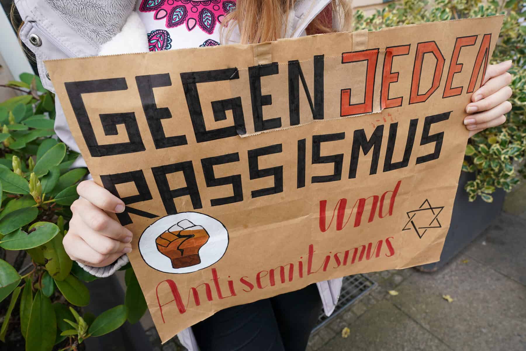 Rassismus kein Randphänomen – Studie bestätigt weit verbreitete Vorurteile