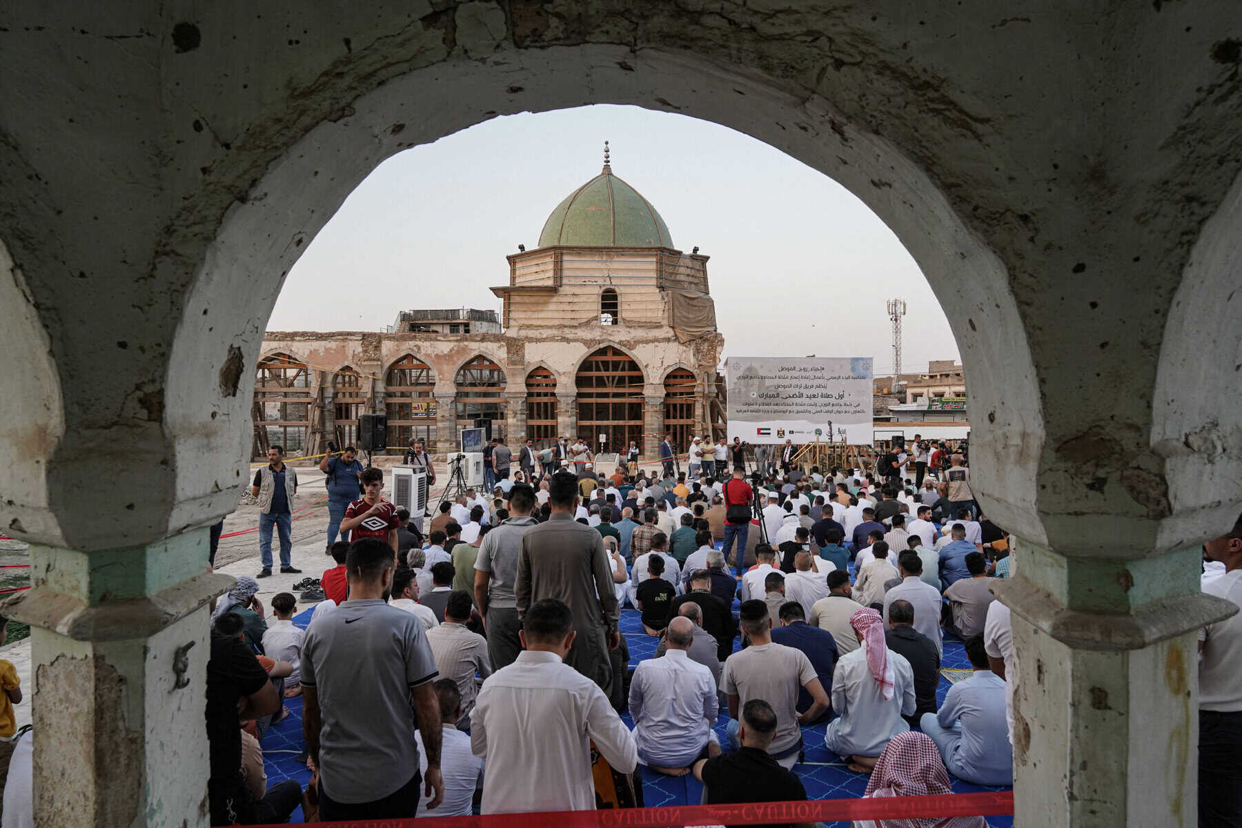 Erstmals nach Befreiung vom IS: Bayram-Gebet in Mossuls ältester Moschee