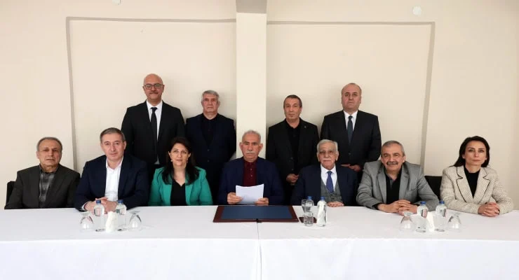 Historischer Aufruf: PKK-Chef Öcalan fordert Ende des bewaffneten Kampfes