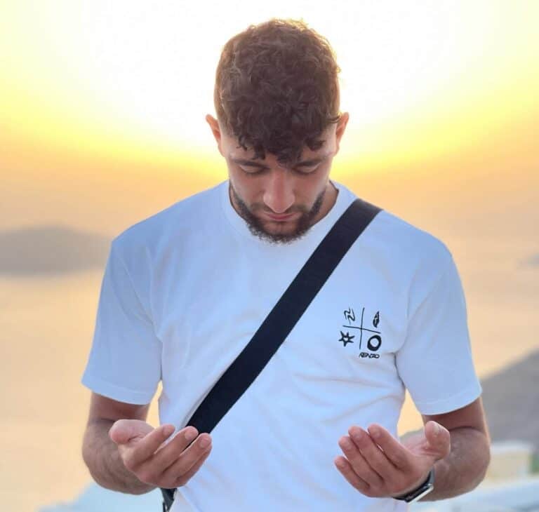 Vom Mobbing-Opfer zum MMA-Champion: Die Erfolgsgeschichte von Cihad Akipa