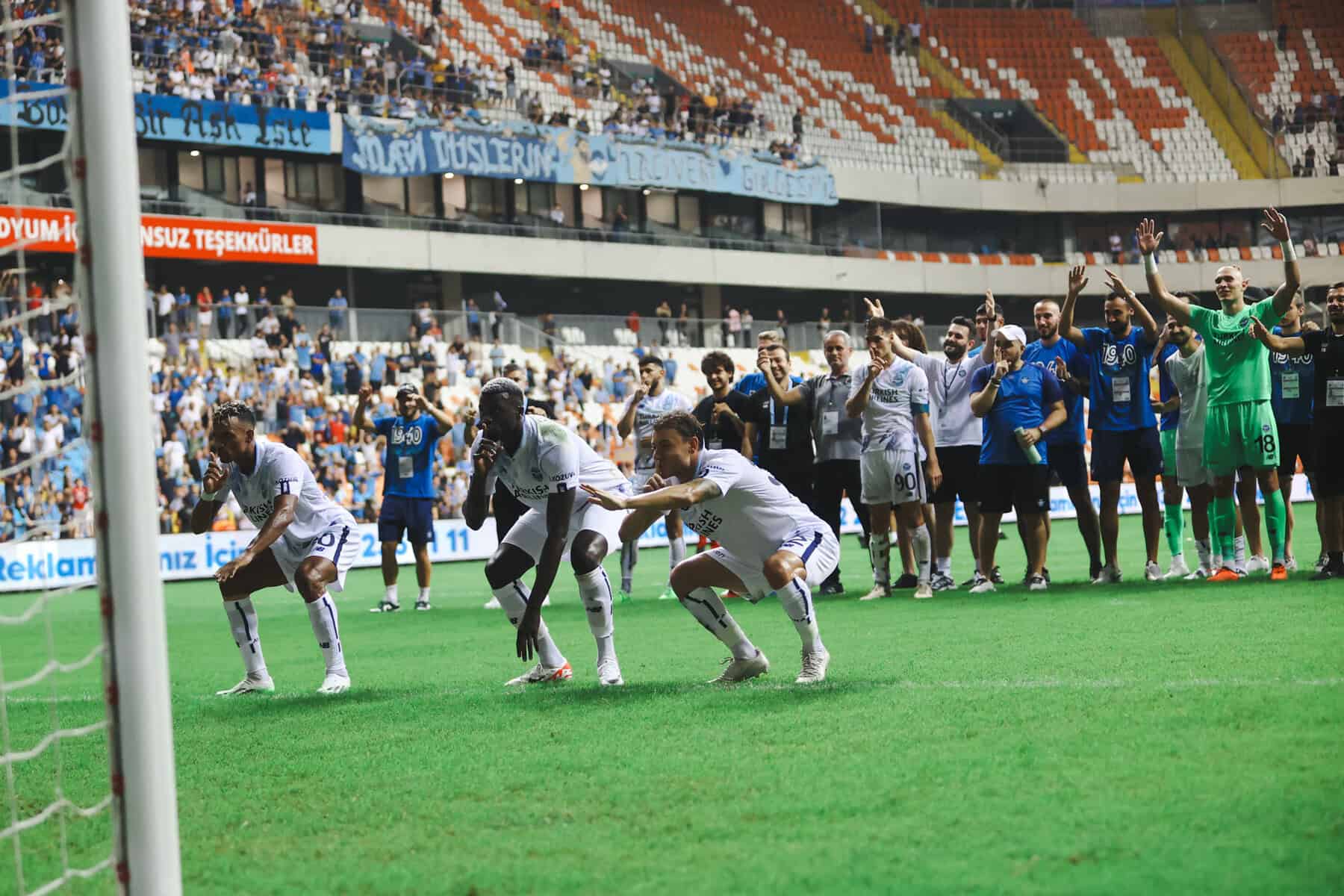 Adana im Rampenlicht: Siegesserie türkischer Fußball-Teams hält an