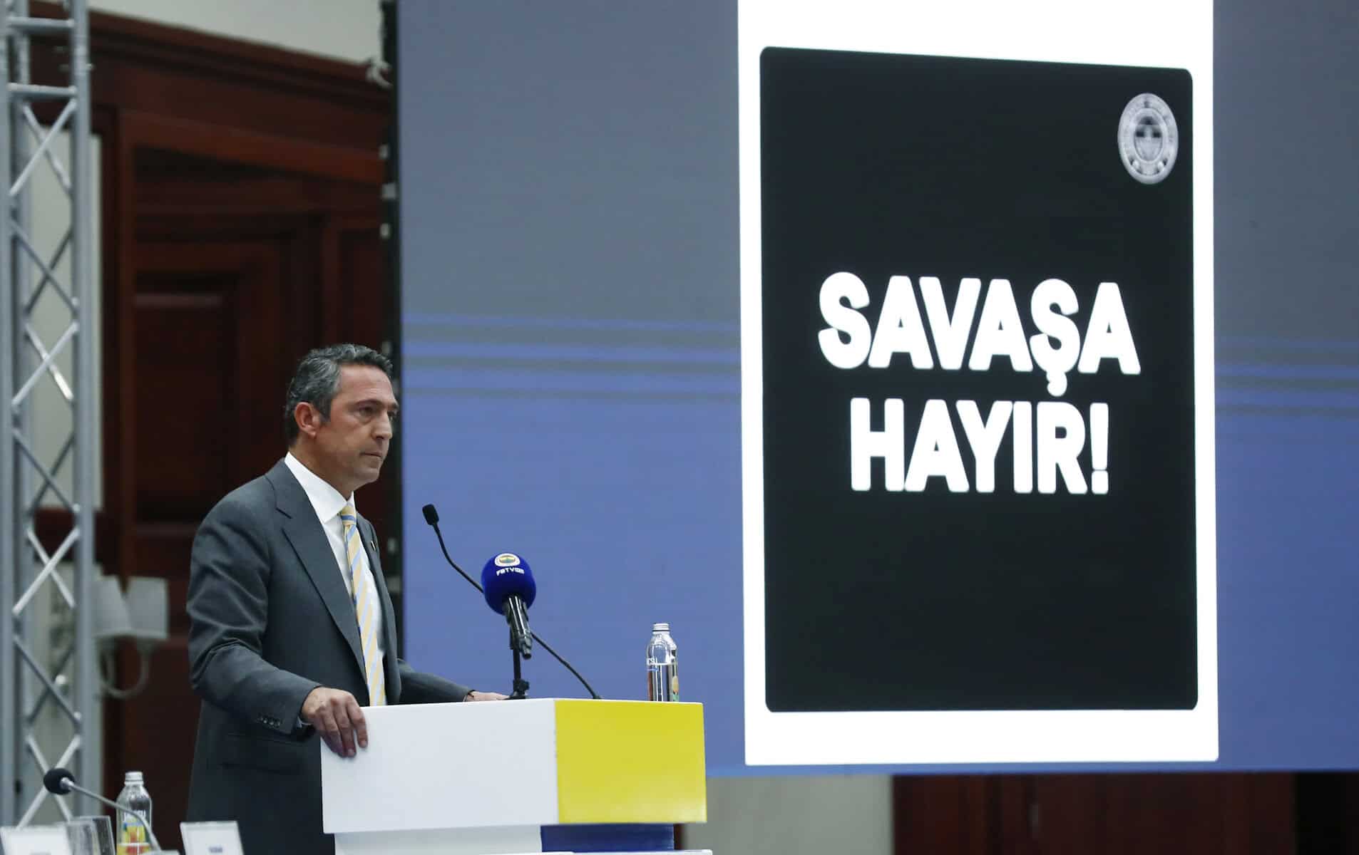 „Putin“-Rufe: Ali Koç relativiert Verhalten der Fener-Fans