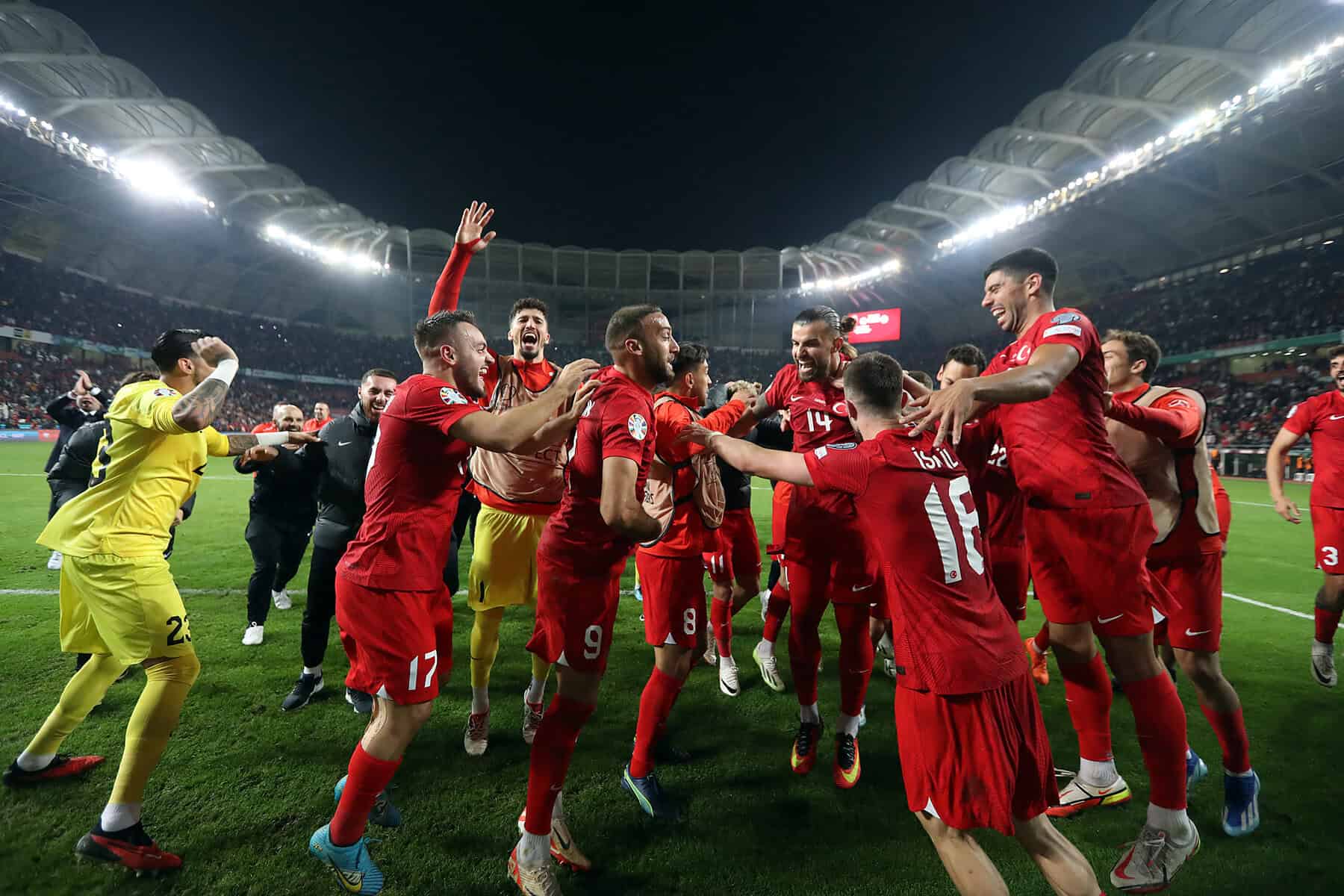 Perfekter Start für Montella: Türkei löst EM-Ticket