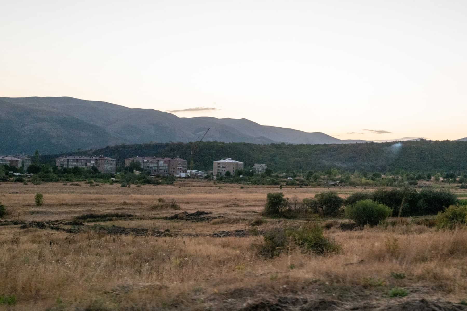 Armenien und Aserbaidschan: EU fordert Aufklärung wegen Gewaltvideos