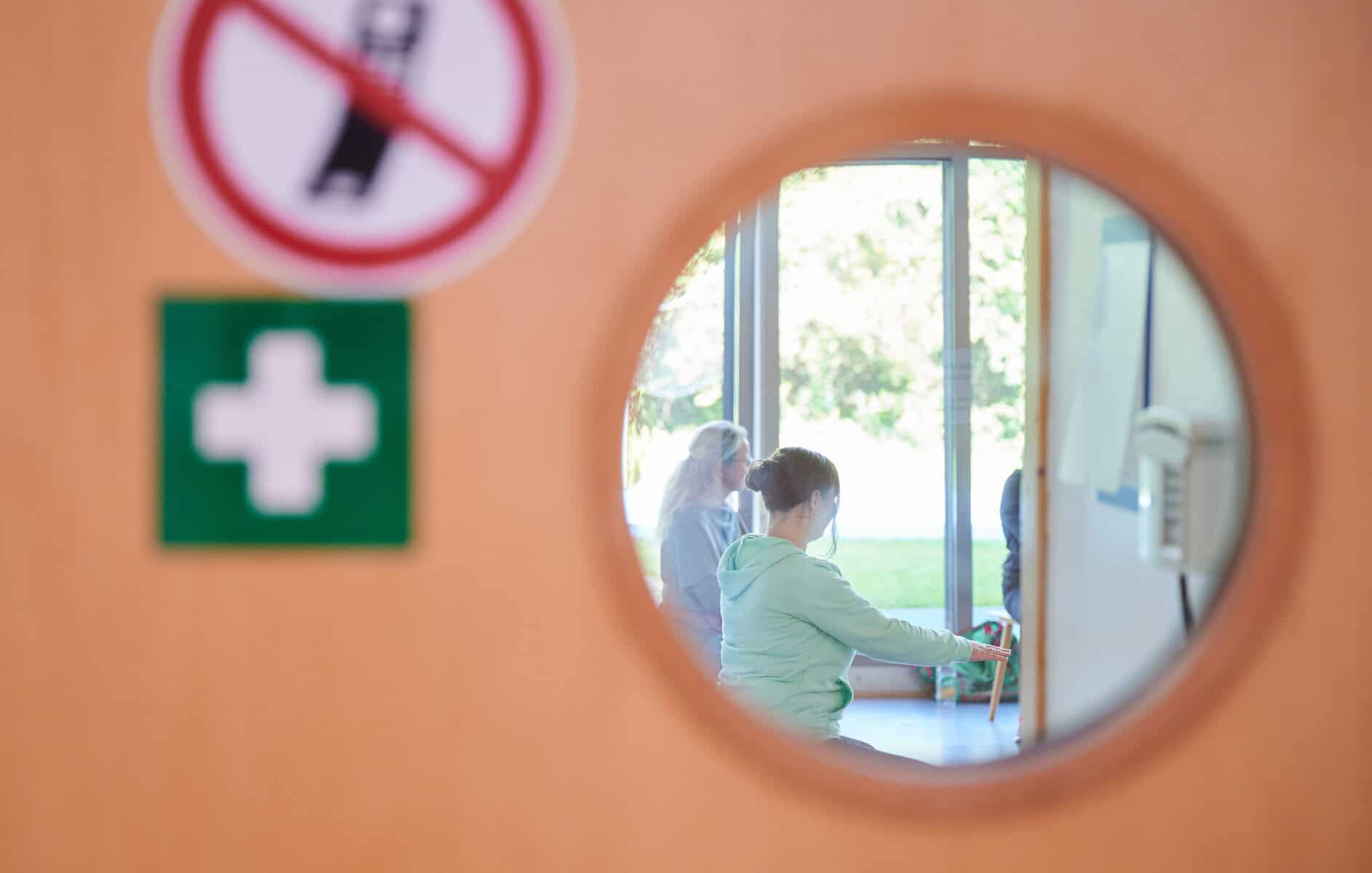 Wegen ihres Kopftuchs: Muslimisches Mädchen darf kein Praktikum machen