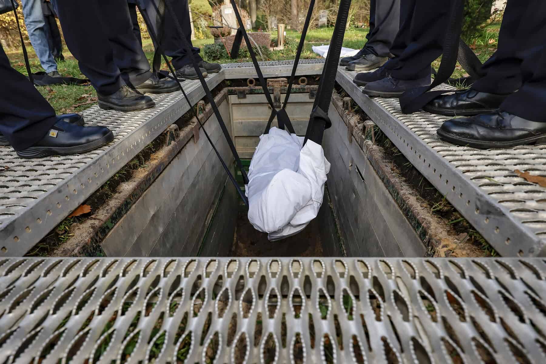 Bestattung ohne Sarg: Jetzt in fast ganz Deutschland offiziell erlaubt