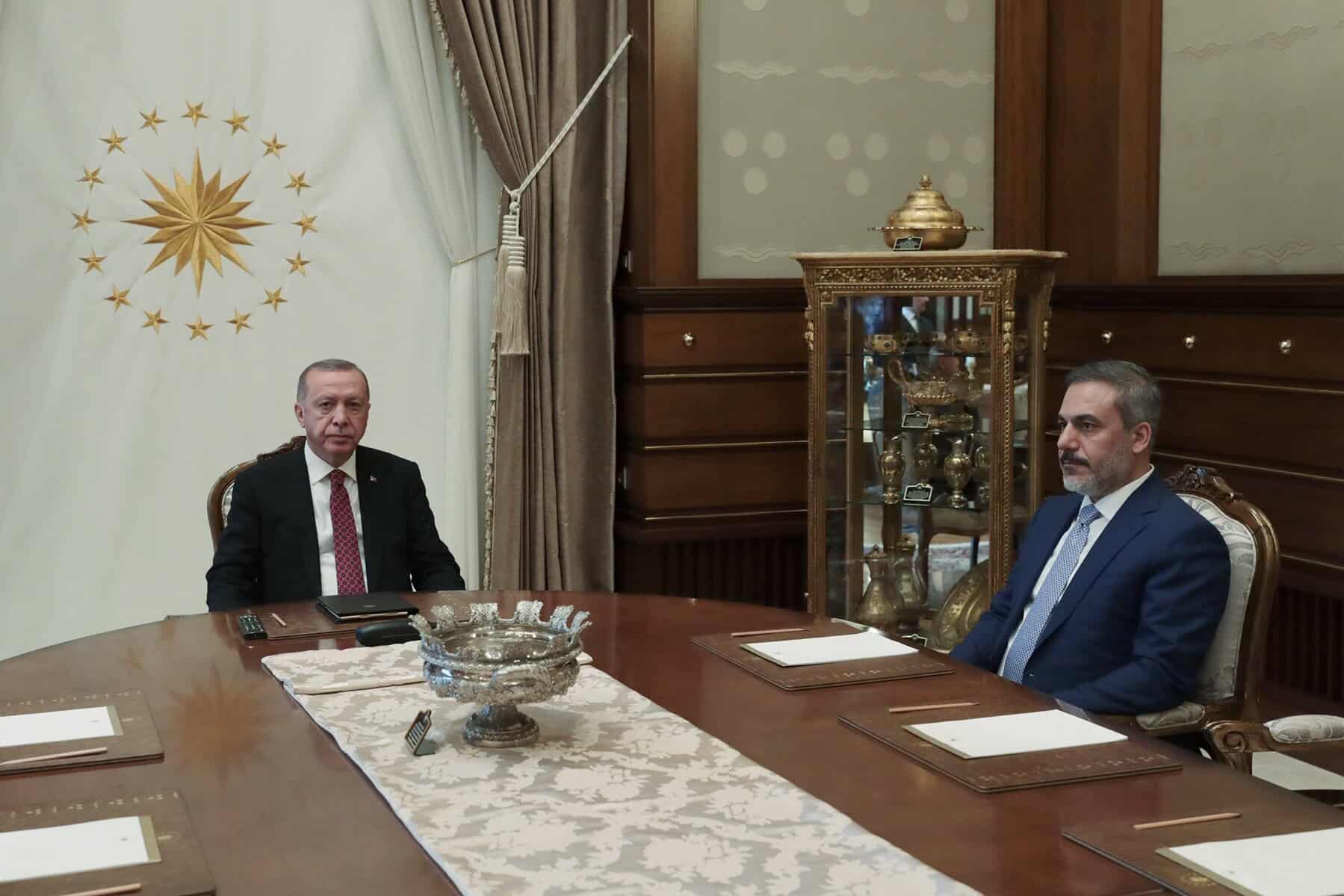 Erdoğans neues Kabinett: Şimşek für die Rettung und Fidan als Nachfolger?