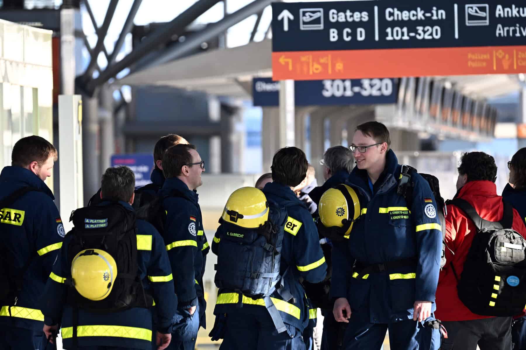 Rettungsteam des THW fliegt nach Gaziantep – Telekom erlässt Kosten