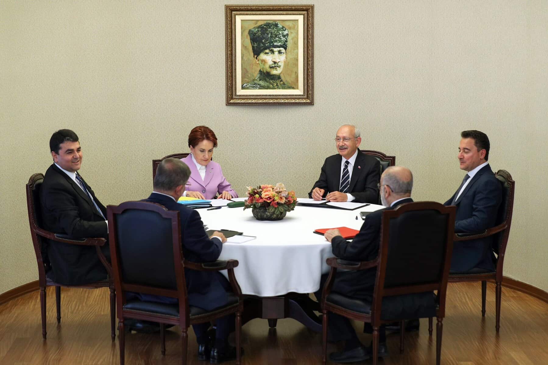 Erdoğan will das Kopftuch in die Verfassung aufnehmen