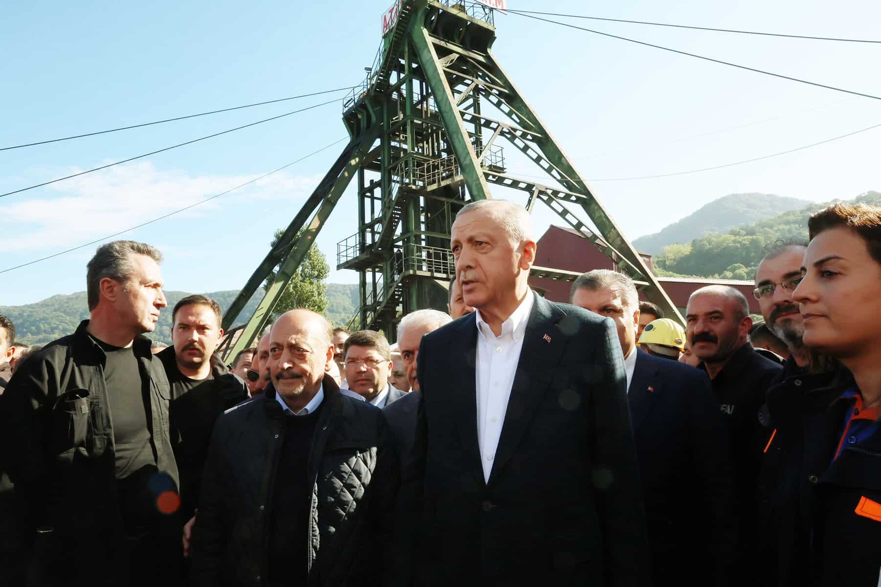 CHP-Vize: „Wenn du an Schicksal glaubst, wieso hast du dann 3000 Leibwächter?“