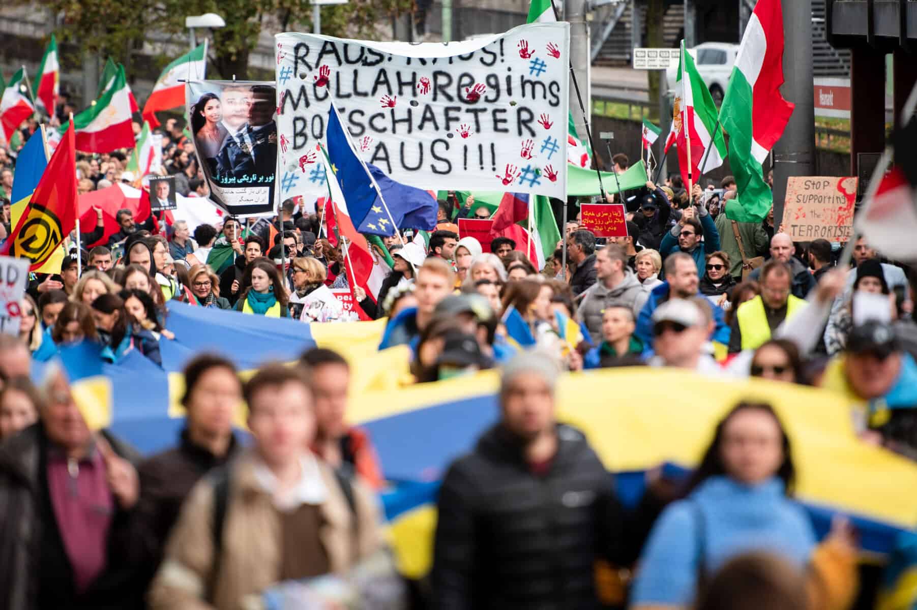 Mit Messer: Angriff auf Exil-Iraner in Berlin