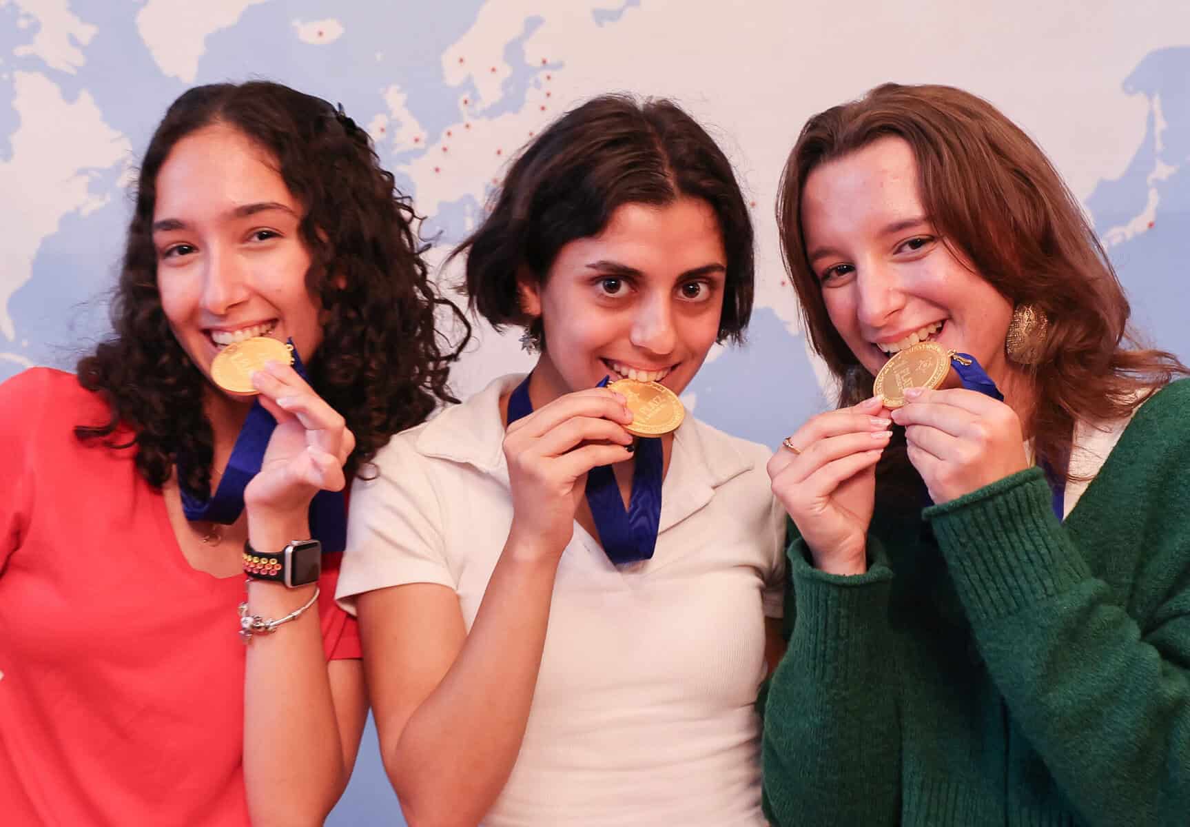 Internationale Deutscholympiade: Schülerin aus der Türkei gewinnt Gold