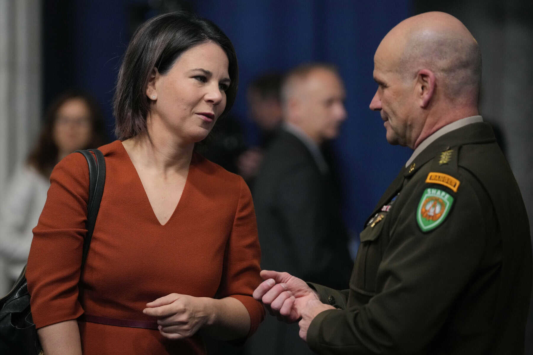 „Gewaltspirale“: Baerbock ruft die Türkei zum Verzicht auf Bodenoffensive in Syrien auf