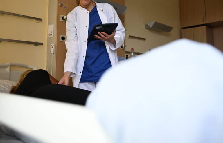 Gewalt gegen Ärzte in der Türkei: Brutaler Angriff mit Schere endet fast tödlich