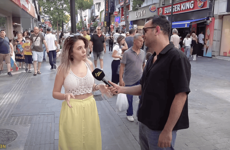 Straßeninterview in Izmir endet mit Verhaftung: „Ihr seid Idioten“