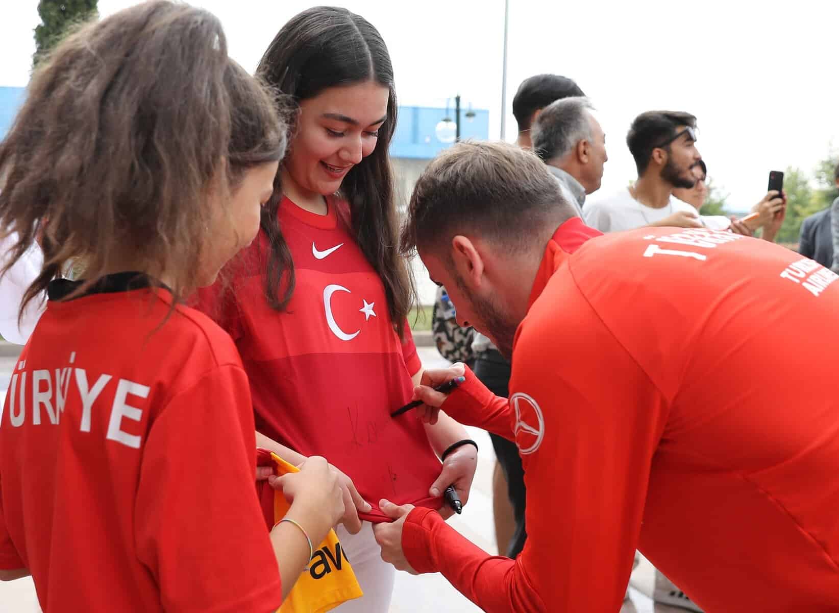 EM-Quali gegen Armenien: Türkei will Tabellenführer bleiben