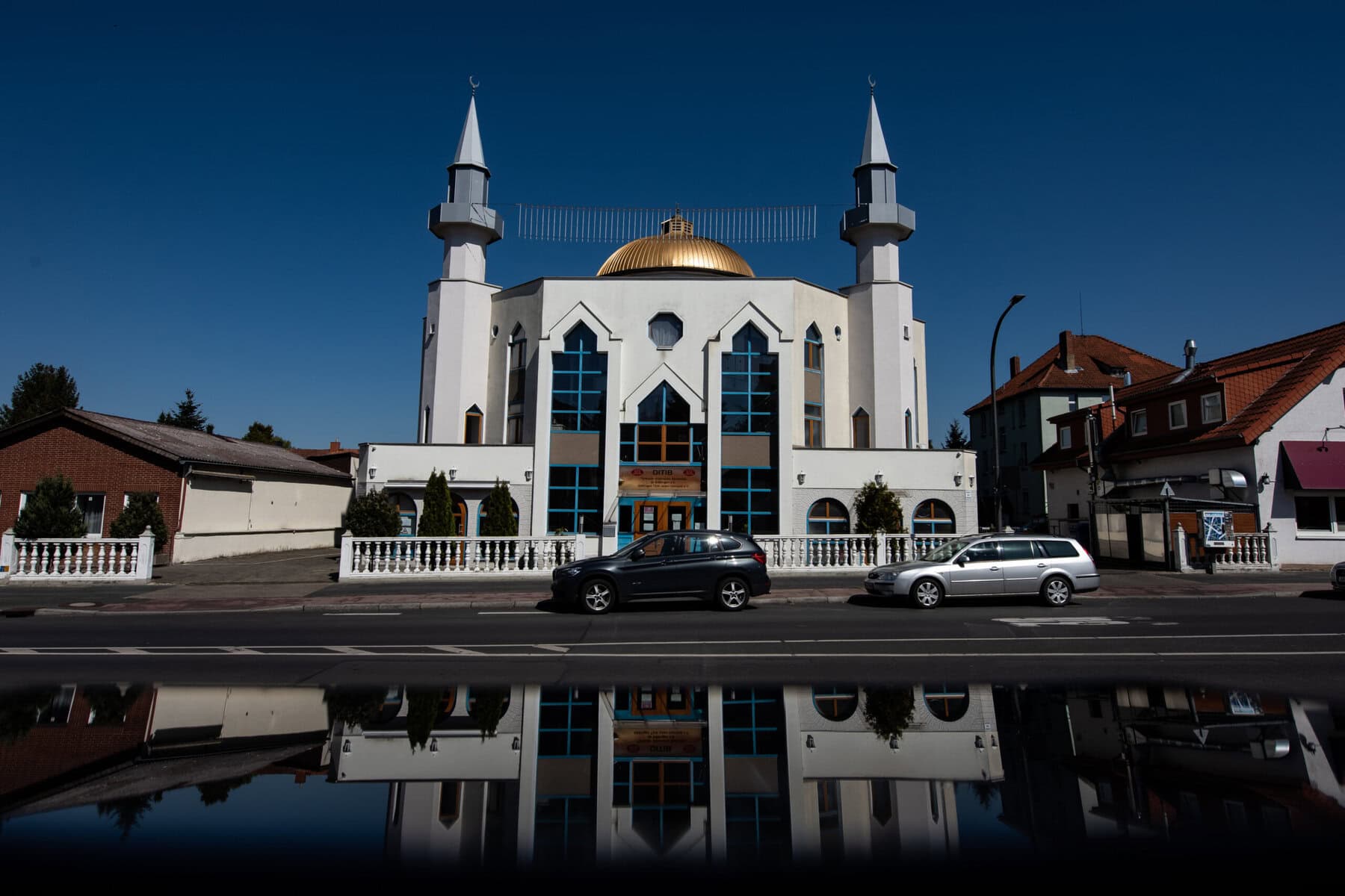 „NSU 2.0“ bedroht Moscheen – Serie rechter Drohschreiben reißt nicht ab