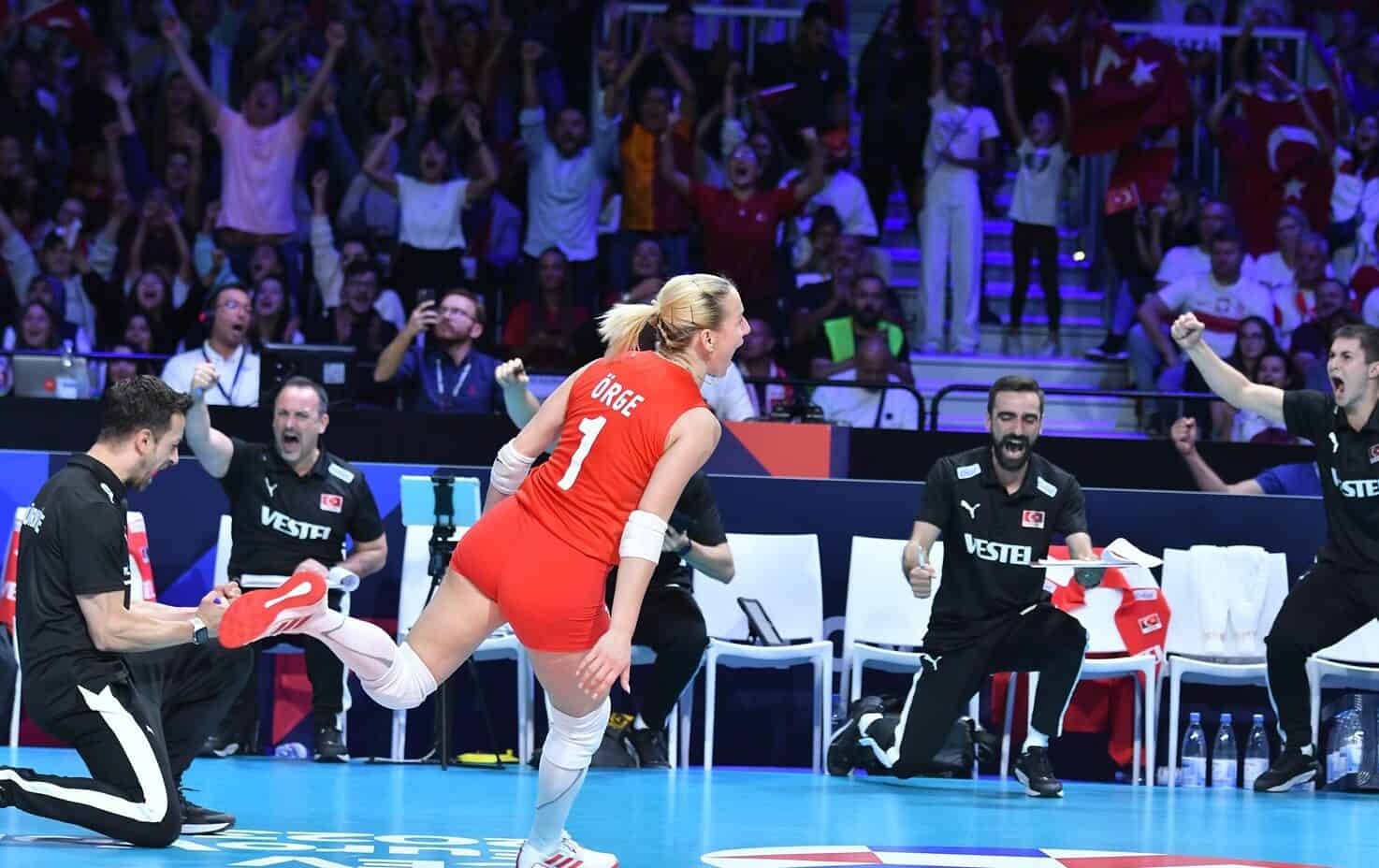 Showdown bei der Volleyball-EM: Türkei trifft auf Italien