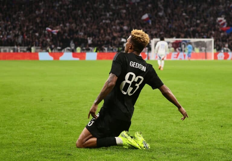 Gute Woche für türkische Teams: Beşiktaş überrascht in Lyon, Rot für Mourinho