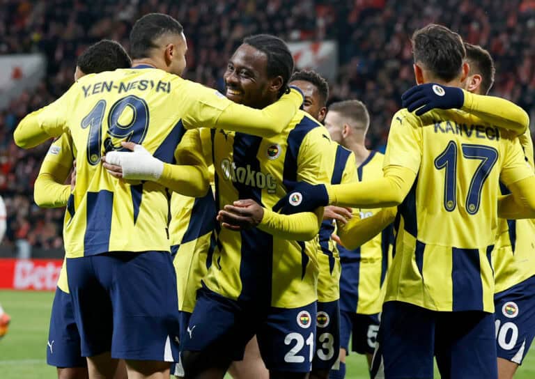 Alkmaar-Trainer: „Galatasaray leidenschaftlicher als Fenerbahçe“