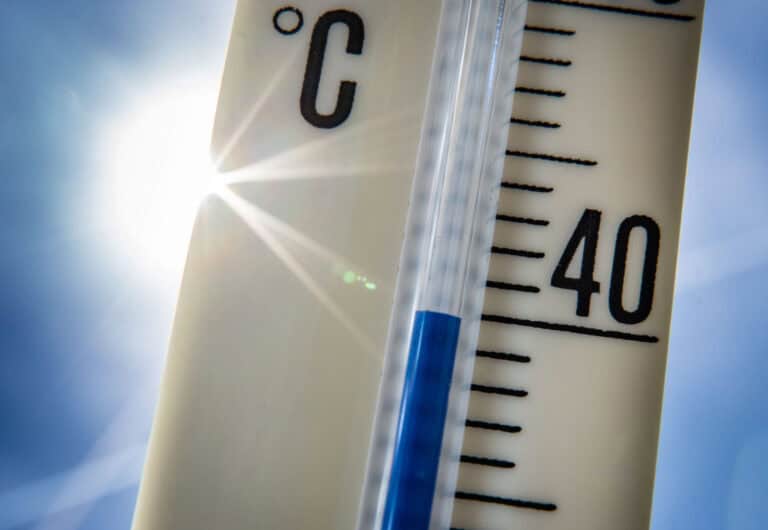 Gleise verformt: Hitze ohne Ende in Griechenland und der West-Türkei