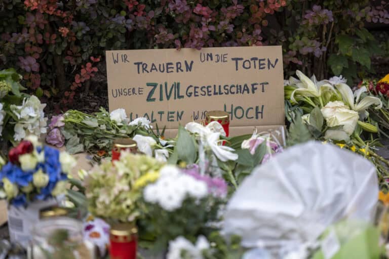 Solingen-Anschlag befeuert Asyl- und Sicherheitsdebatte