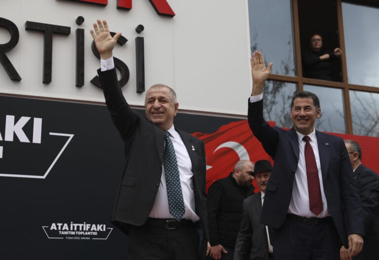 Prominenter türkischer Politiker wegen Präsidentenbeleidigung festgenommen